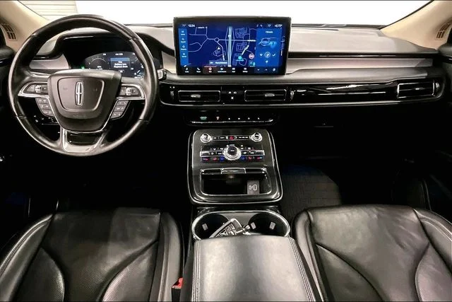Used 2022 Flight Blue Metallic Clearcoat Lincoln Reserve image 18