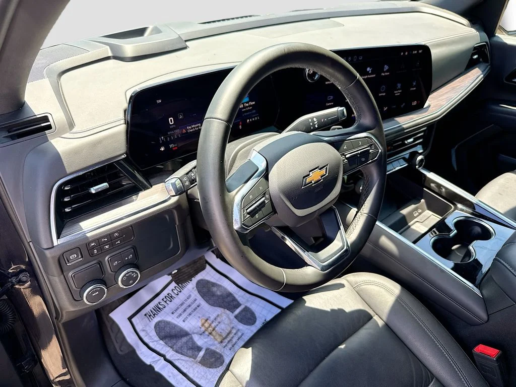 Used 2025 Gray Chevrolet LT image 10