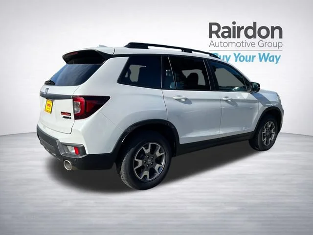 Used 2023 Platinum White Pearl Honda TrailSport image 7