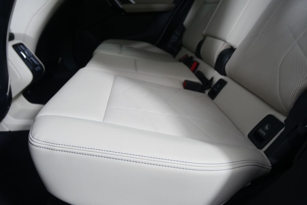 Certified Used 2024 Mineral White Metallic BMW xDrive28i image 14