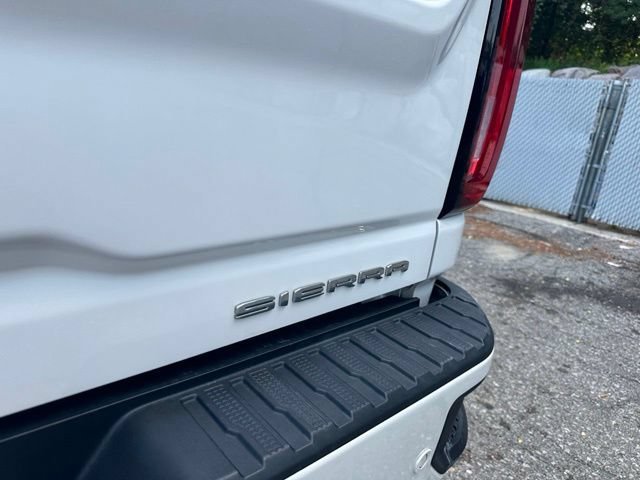 Used 2021 WHITE FROST TRICOAT GMC Denali image 28