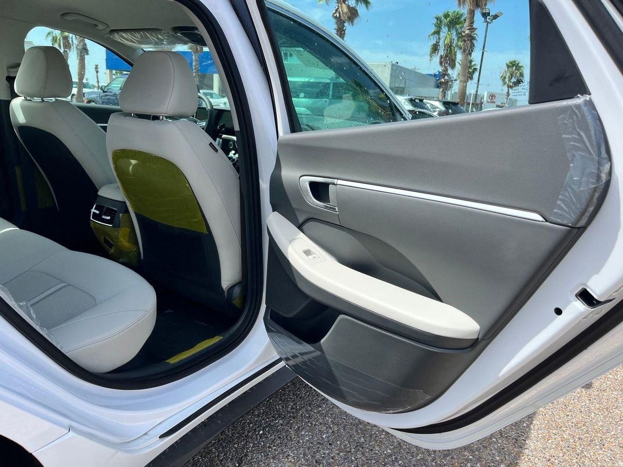 New 2026 White Hyundai Blue image 19
