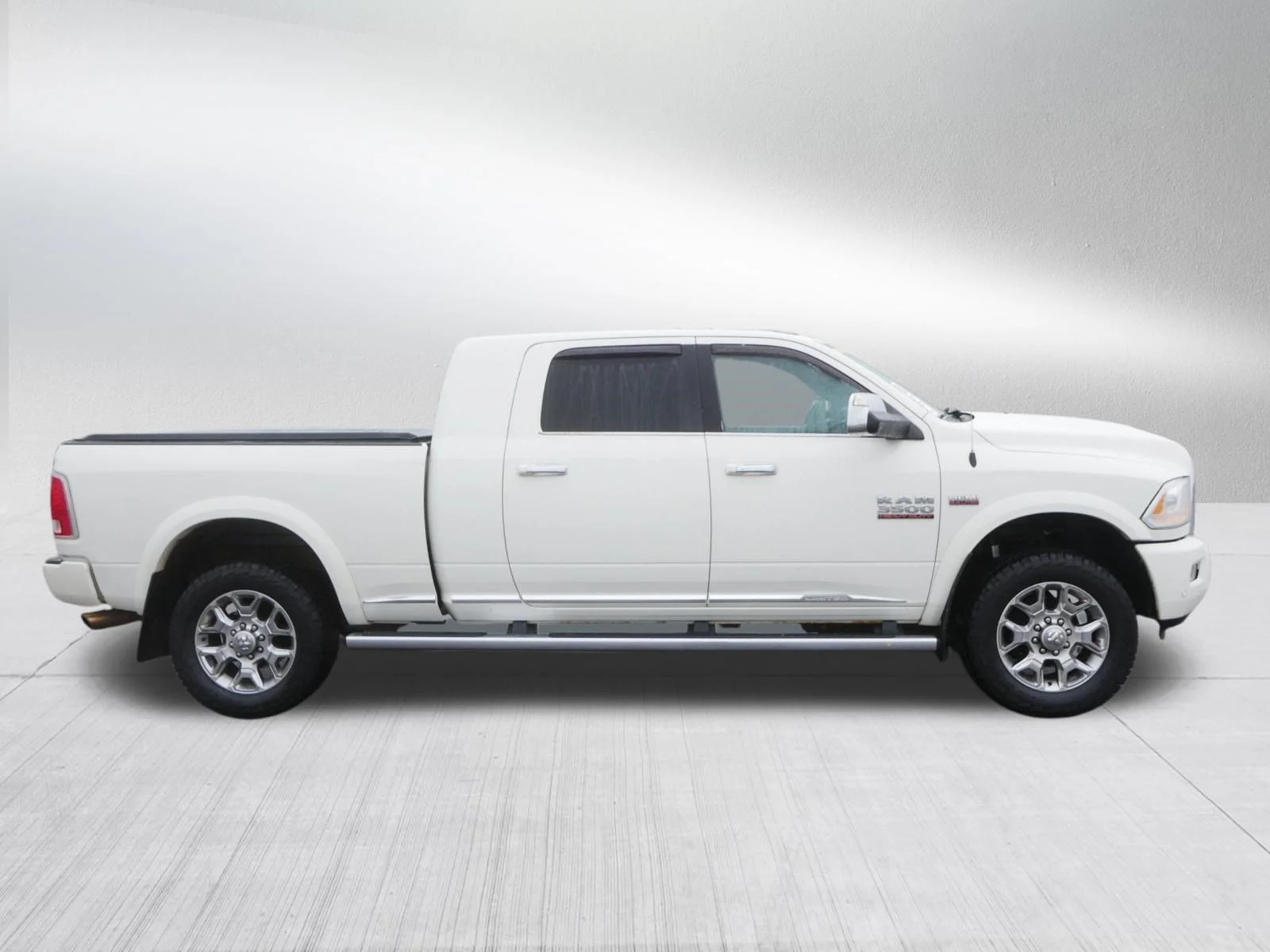 Used 2016 Pearl White Ram Longhorn Limited image 8