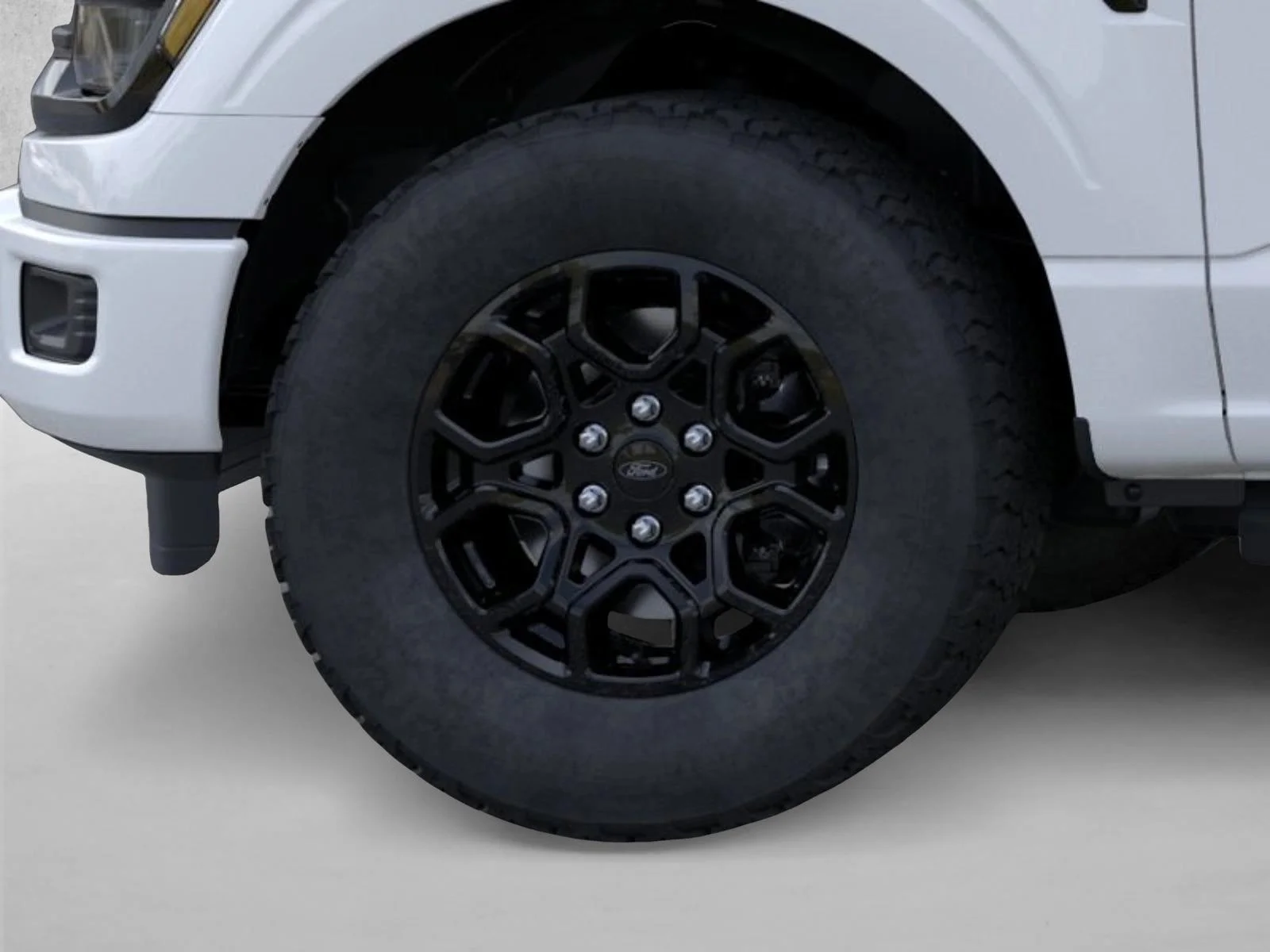 New 2026 Oxford White Ford XLT image 19