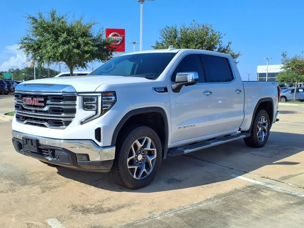 2023 GMC Sierra 1500 SLT - Photo 16