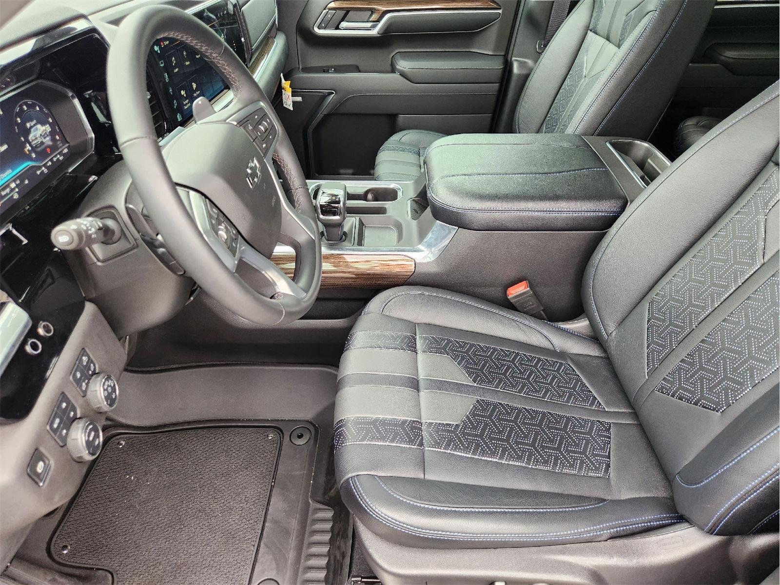 2024 Chevrolet Silverado 1500 photo 13 of 33