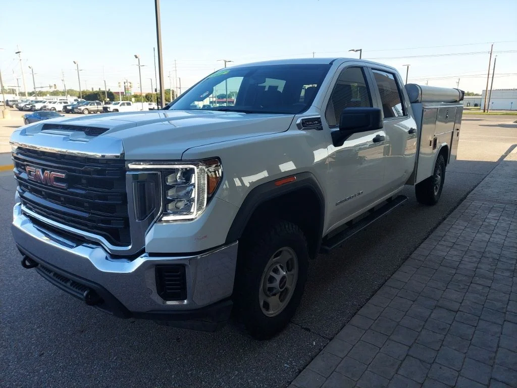 Used 2023 White GMC Pro image 3