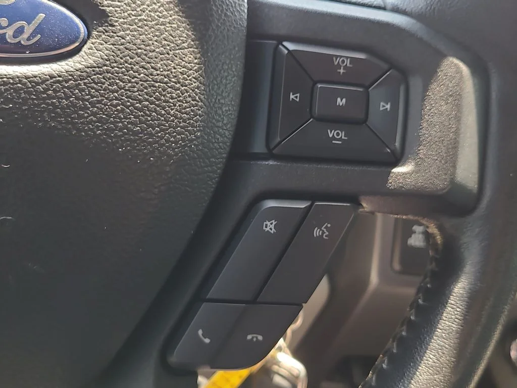 Used 2018 White Ford XLT image 28