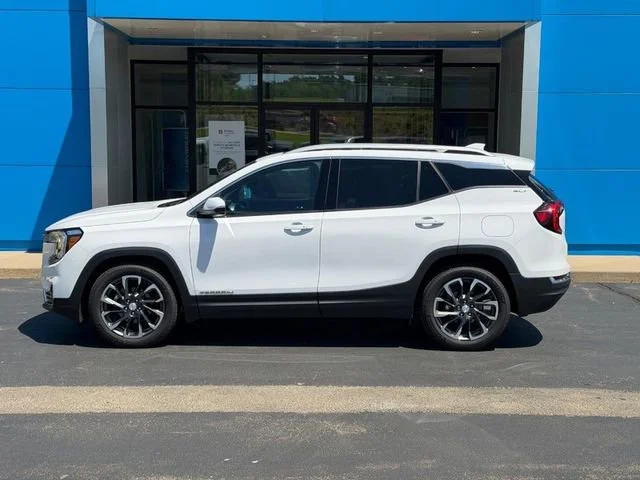 2022 GMC Terrain SLT FWD's photo
