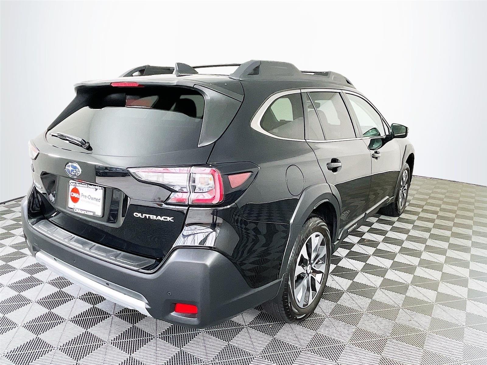 Used 2024 Crystal Black Silica Subaru Limited image 9