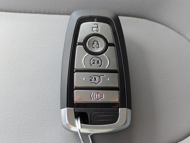 New 2026 Glacier Gray Metallic Tri-Coat Ford Active image 30