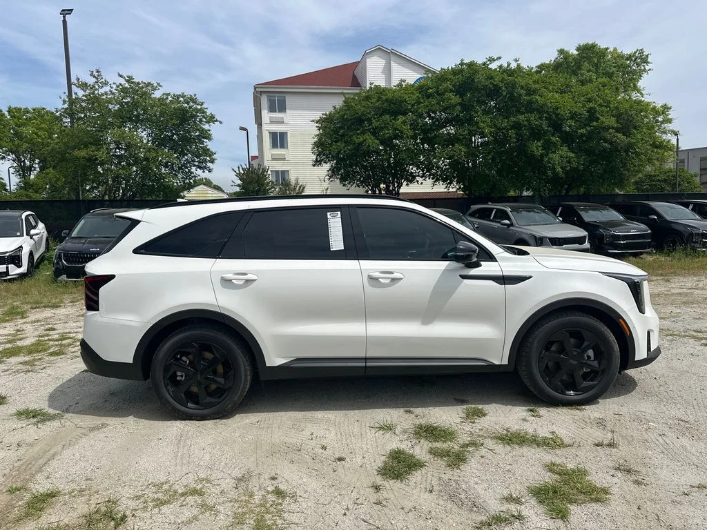 New 2026 White Kia X-Line SX Prestige image 8