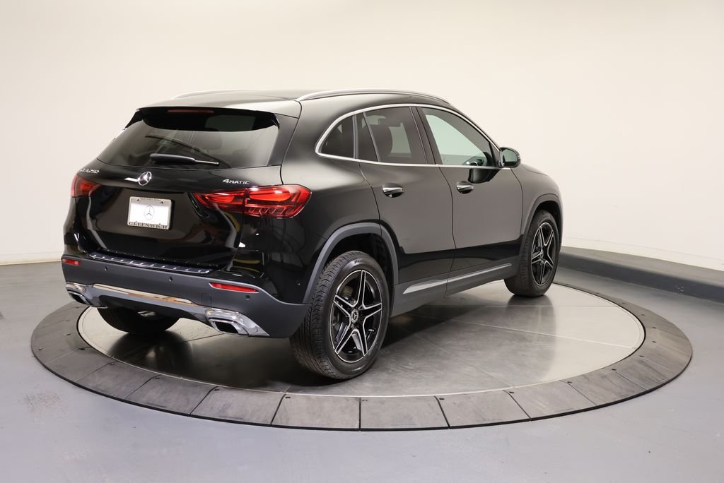 New 2026 Night Black Mercedes-Benz GLA 250 image 7