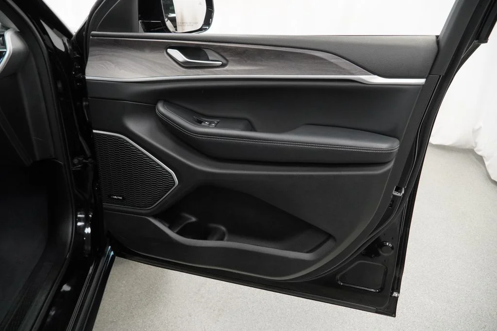 Used 2022 Black Jeep 4xe image 49