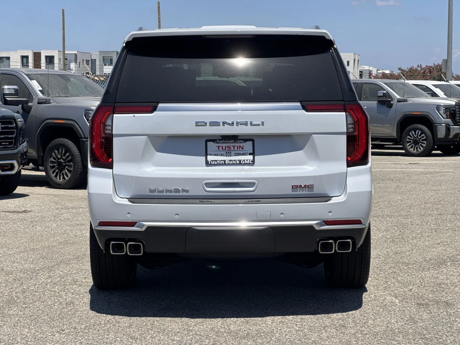 2026 GMC Yukon XL Denali - Photo 13