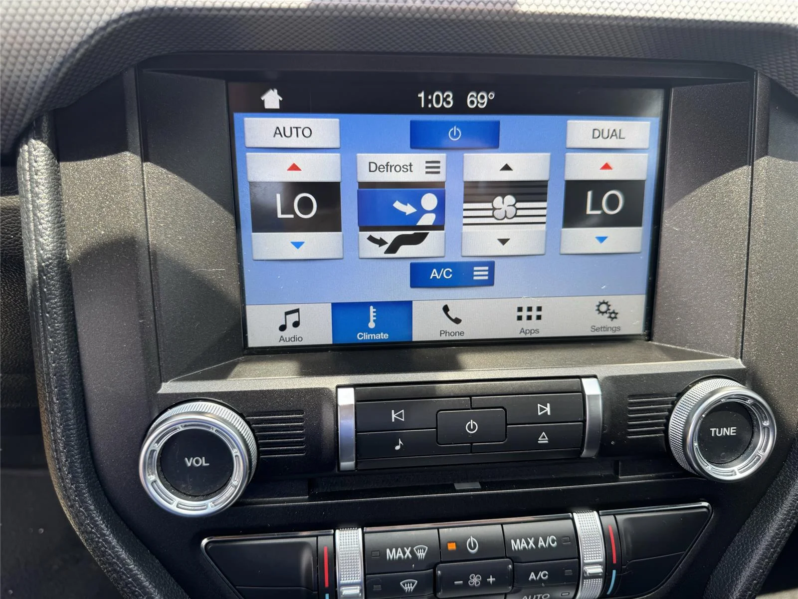 Used 2018 Triple Yellow Tri-Coat Ford GT image 24