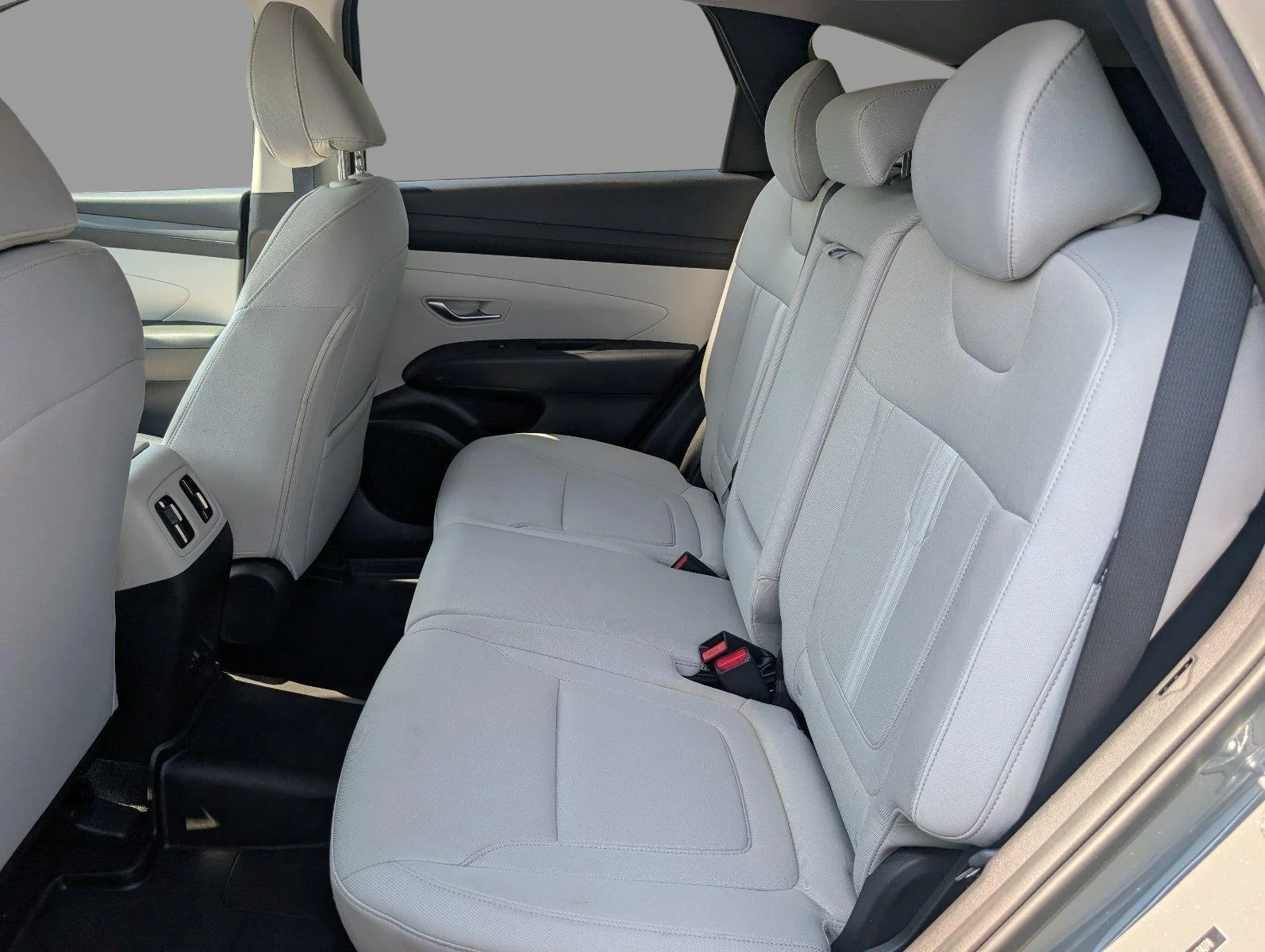 Used 2026 Hampton Gray Hyundai SEL image 37