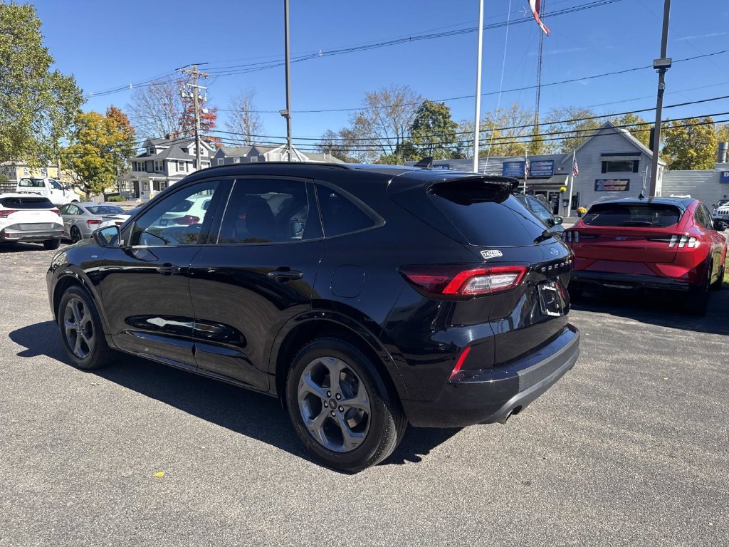 Used 2023 Black Ford ST-Line image 3