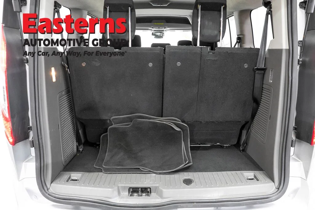 Used 2021 Silver Ford XLT image 9