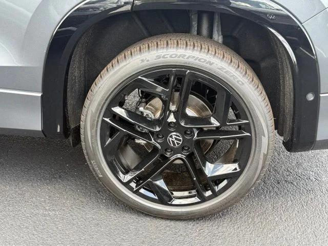 New 2026 Silver Volkswagen 2.0T SE R-Line Black image 6