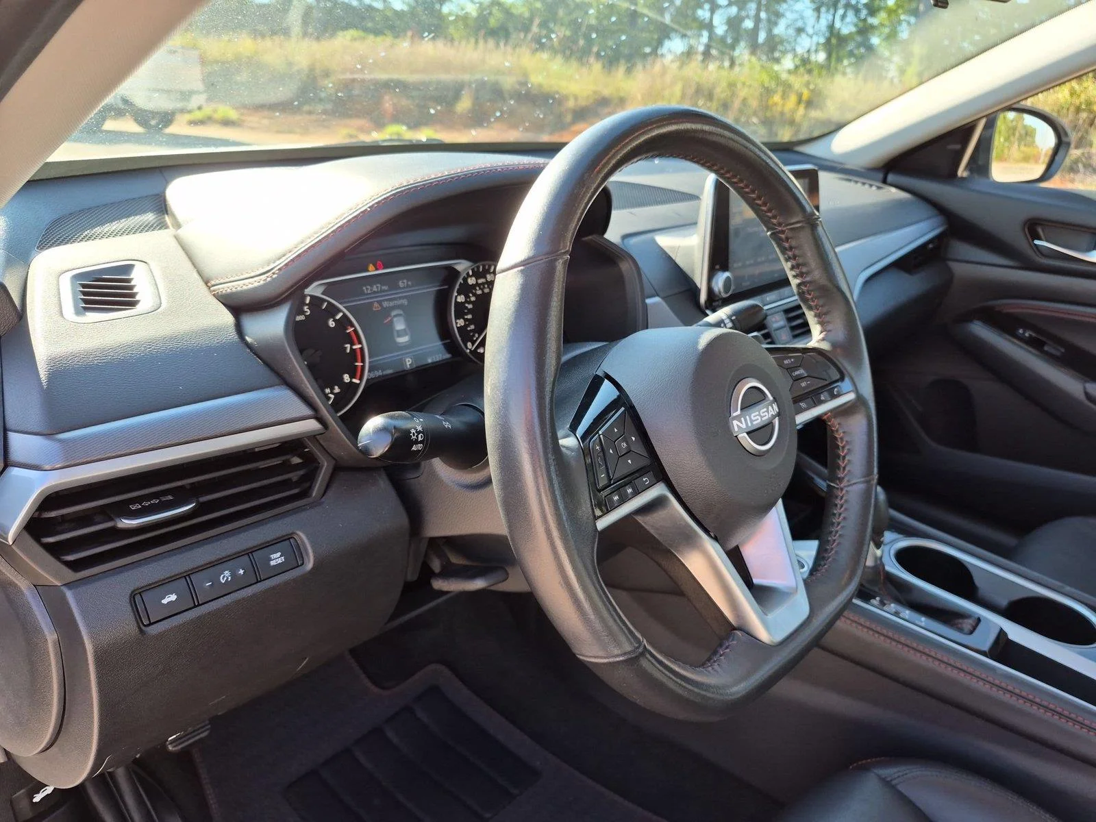 Used 2023 Pearl White Tricoat Nissan 2.5 SR image 18