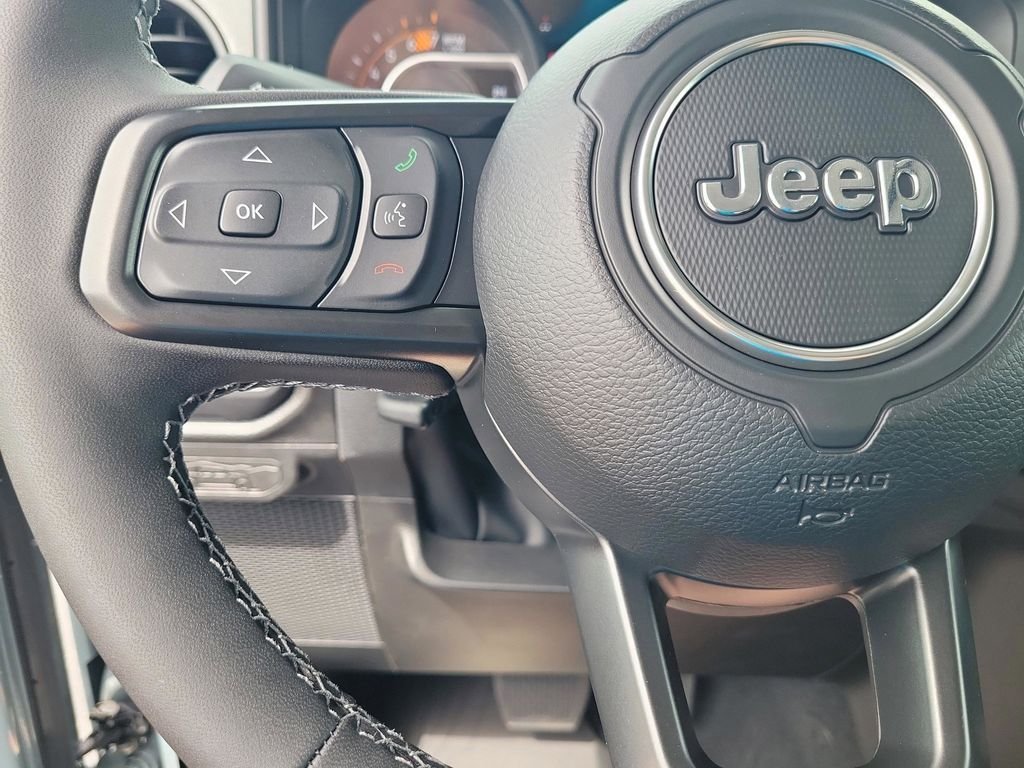 New 2026 Anvil Clear-Coat Exterior Paint Jeep Sport S image 12