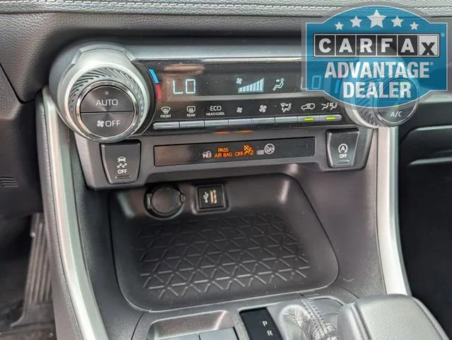 2023 Toyota RAV4 XLE - Photo 8