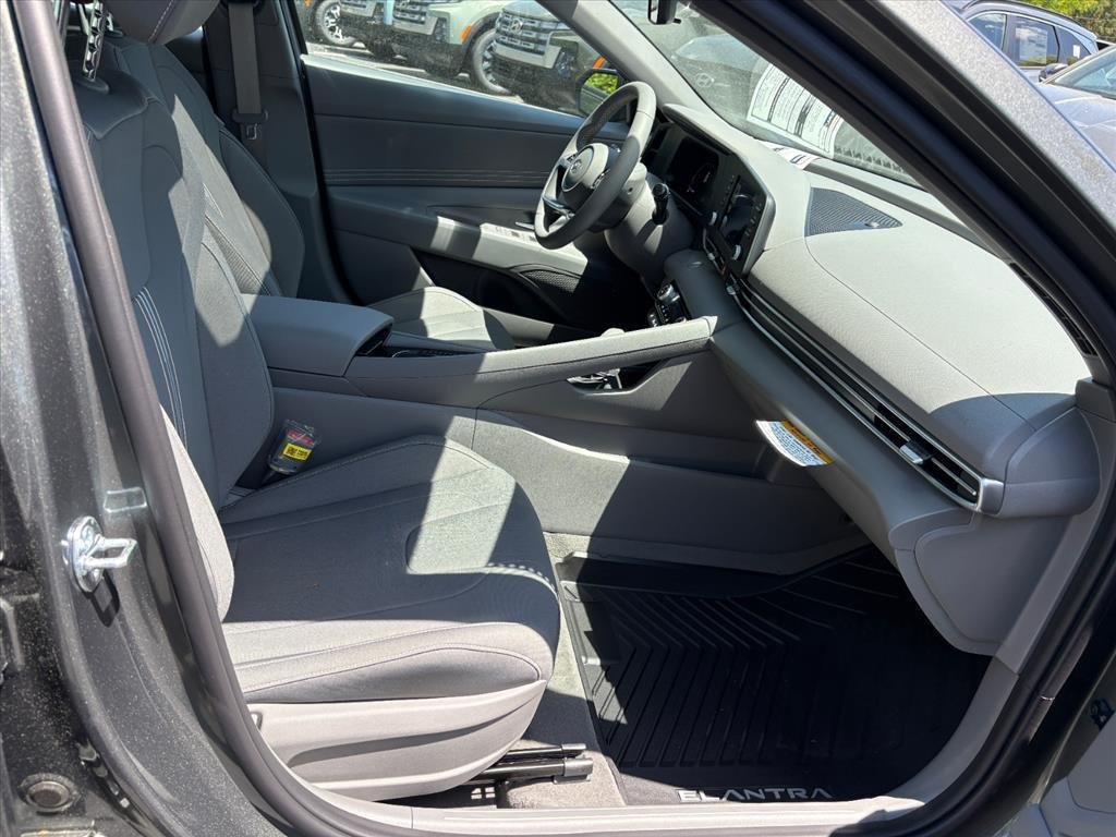 New 2026 Amazon Gray Hyundai SEL Sport image 57