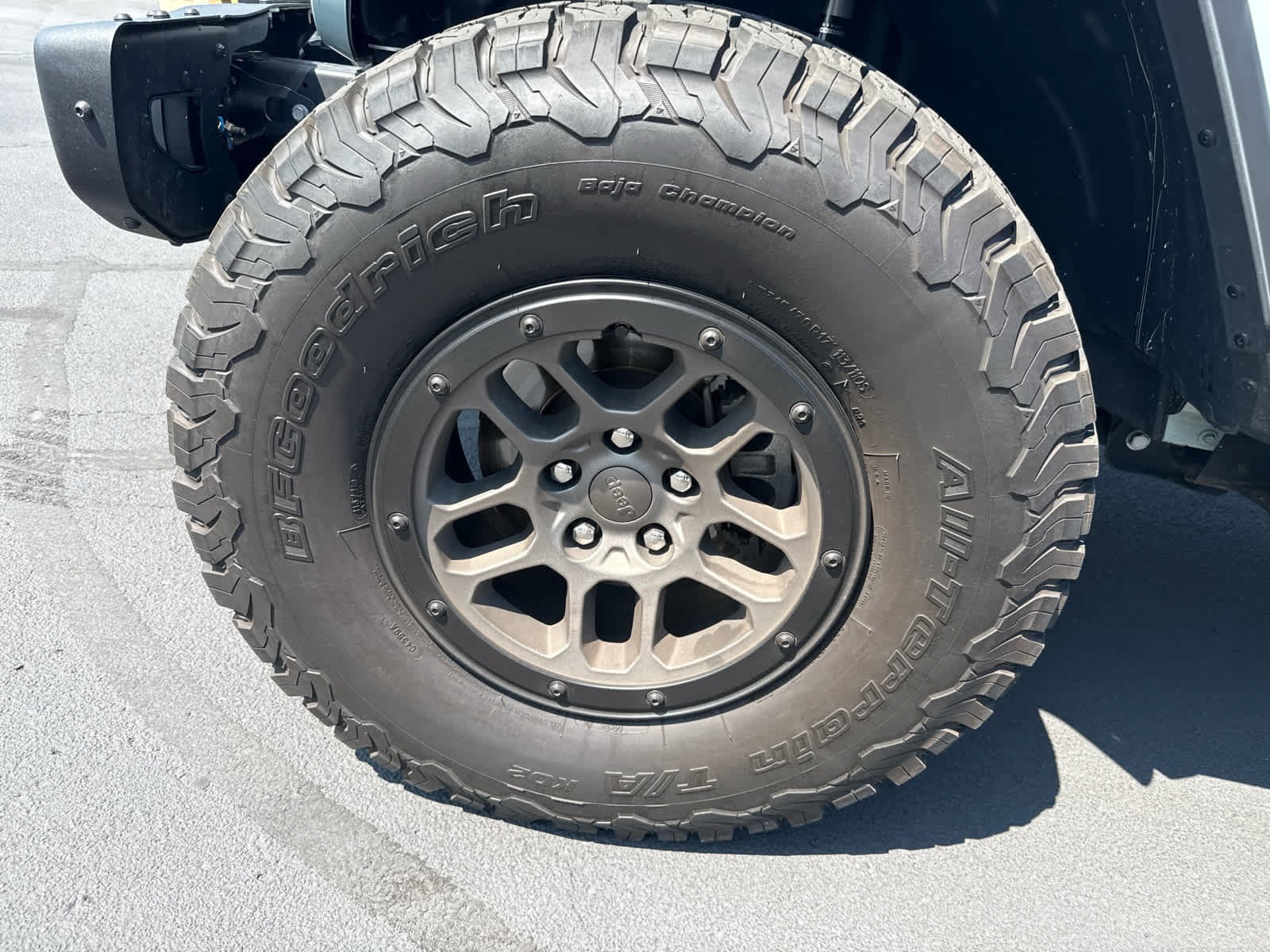 Used 2023 Earl Clearcoat Jeep Rubicon 392 image 21