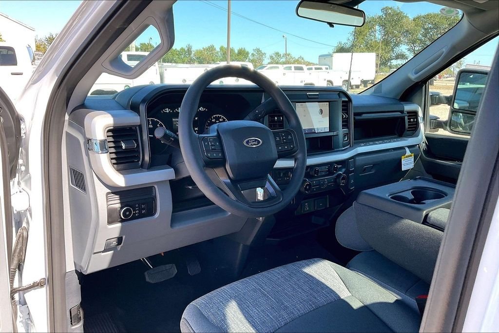 New 2026 Ford Super Duty F-450 XLT 2D Standard Cab