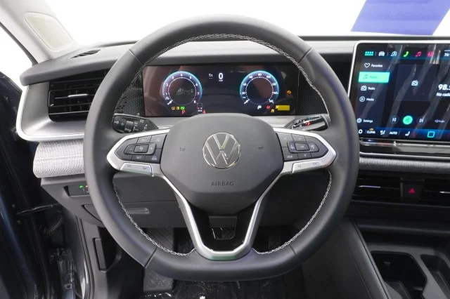 New 2026 Platinum Gray Metallic Volkswagen S image 22