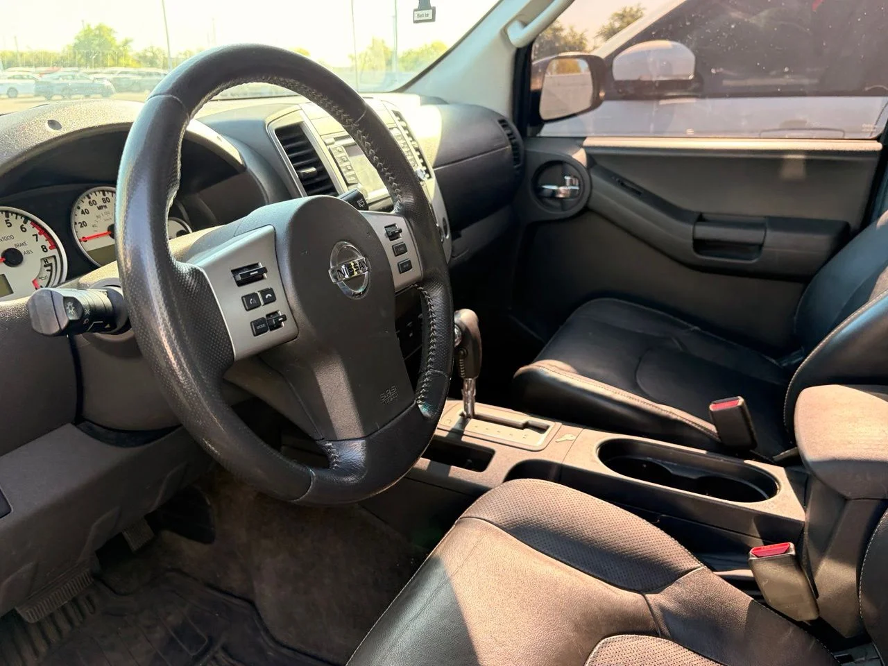 Used 2013 Night Armor Pearl Mica Nissan PRO-4X image 8