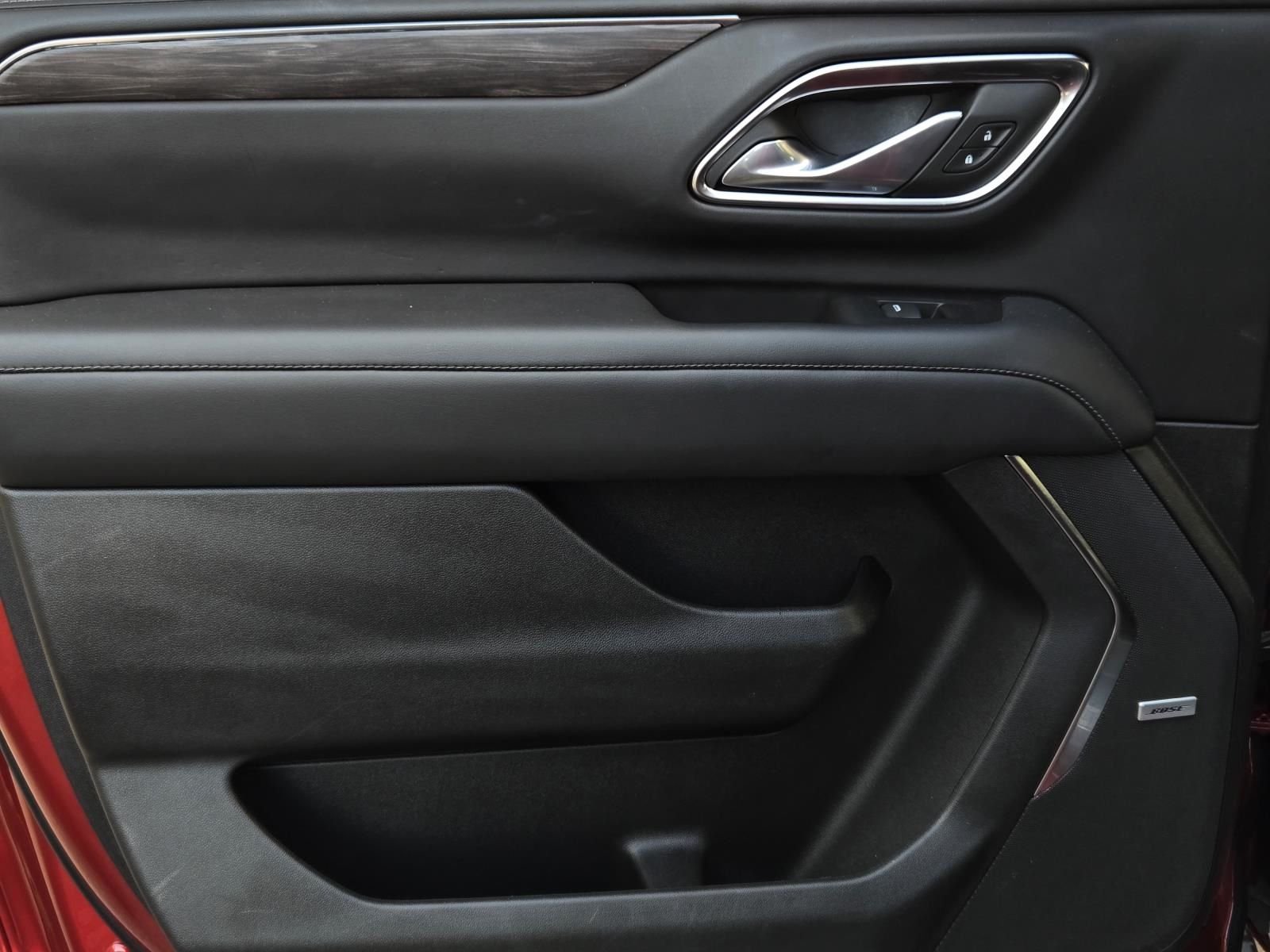 2024 Chevrolet Suburban Z71 - Photo 15