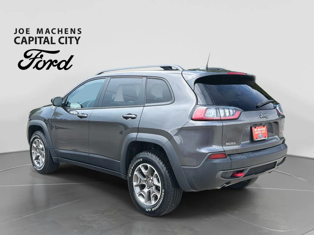 Used 2022 Gray Jeep Trailhawk image 7