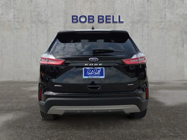 Used 2024 Black Ford SEL image 4