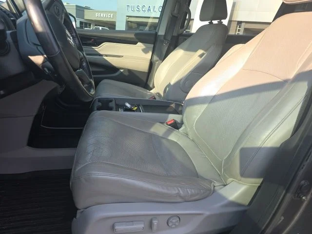 Used 2018 Gray Honda Elite image 9