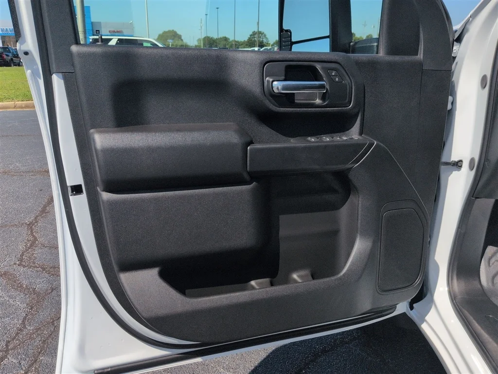 2026 GMC Sierra 3500 Chassis Cab Pro - Photo 45