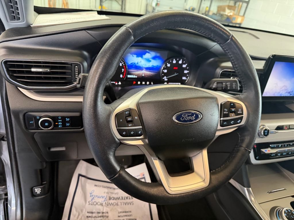 Used 2023 Gray Ford XLT image 14