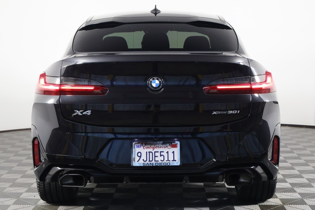 Used 2024 Black Sapphire Metallic BMW xDrive30i image 5