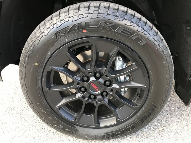 2026 Toyota Tundra Platinum - Photo 10