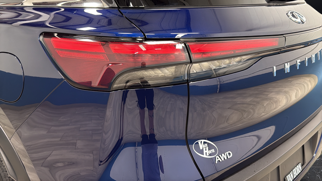 Used 2024 Blue INFINITI LUXE image 39
