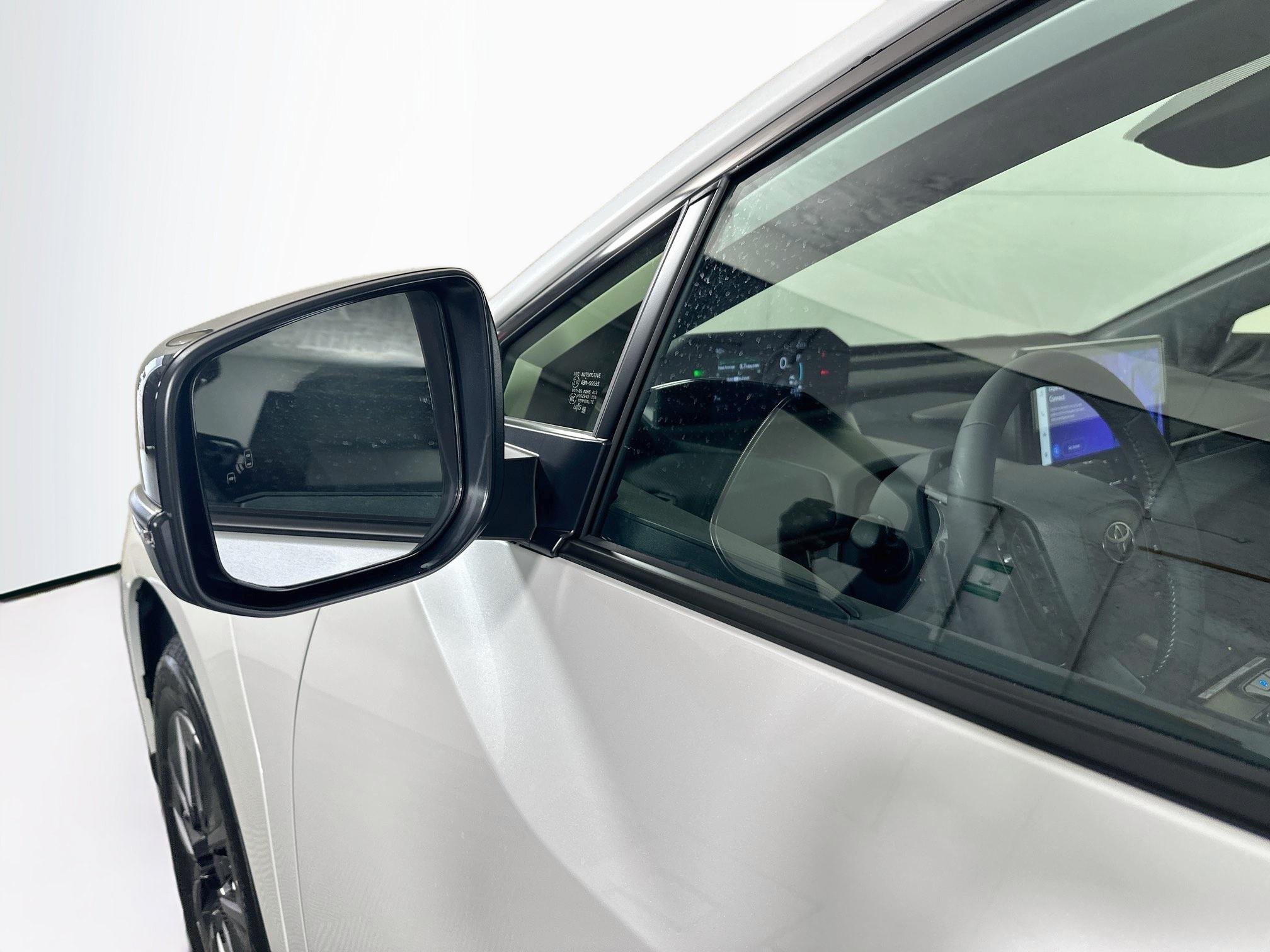 New 2026 Wind Chill Pearl Toyota XLE image 10