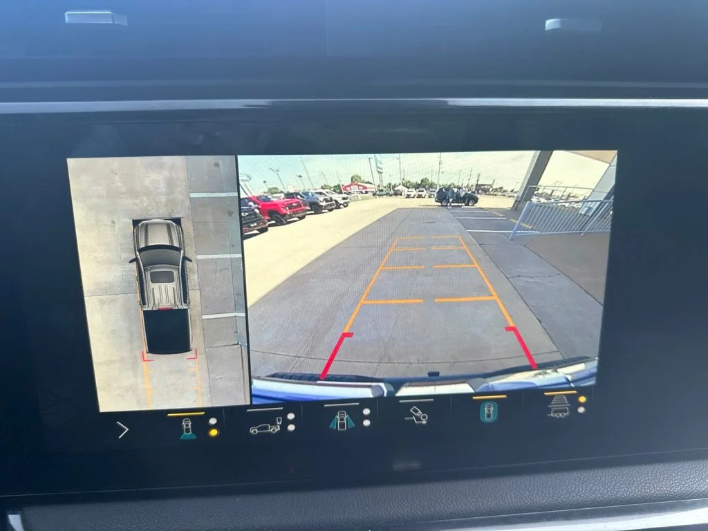 Used 2022 Blue GMC AT4 image 20