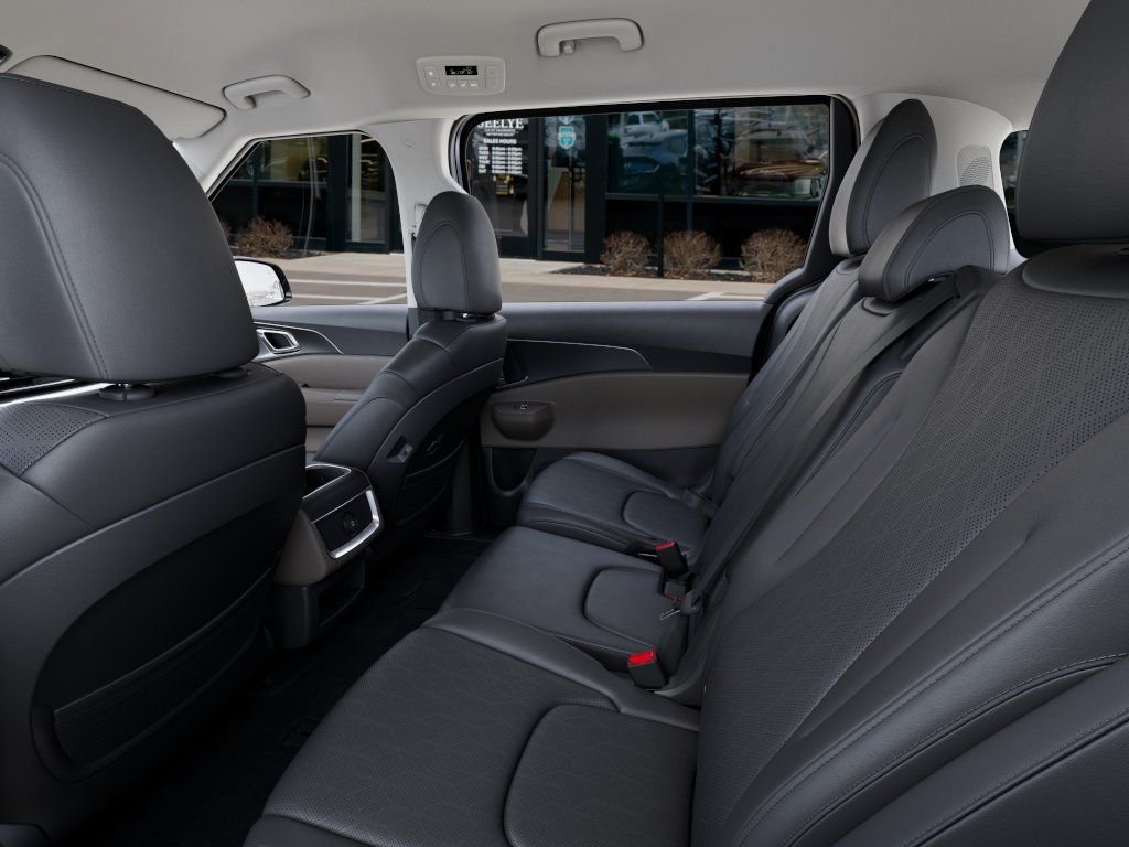 New 2027 Deep Chroma Blue Kia LXS image 18