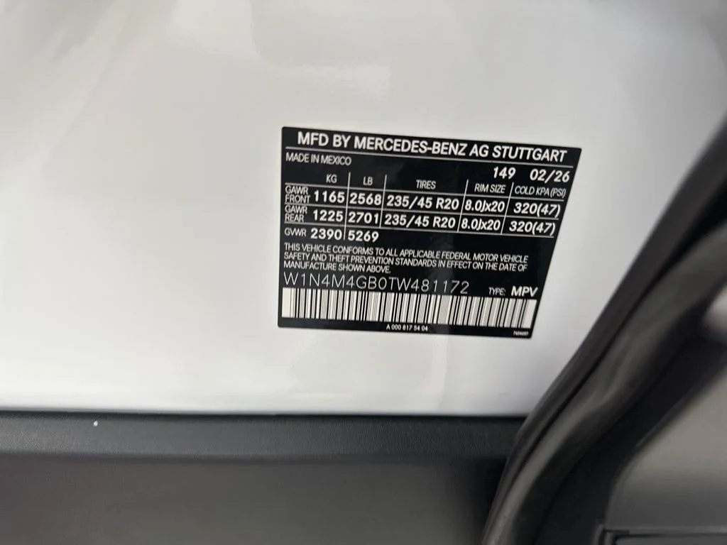 Used 2026 White Mercedes-Benz GLB 250 image 32