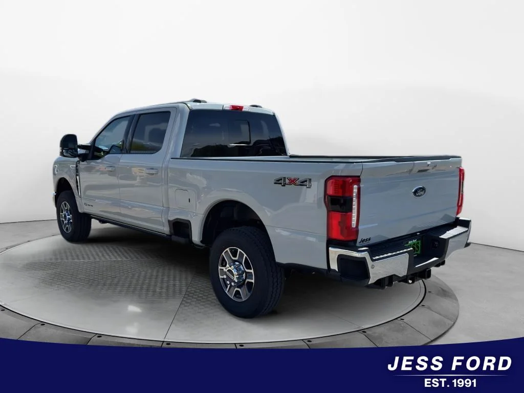 New 2026 Avalanche Ford F-350® Lariat® image 3