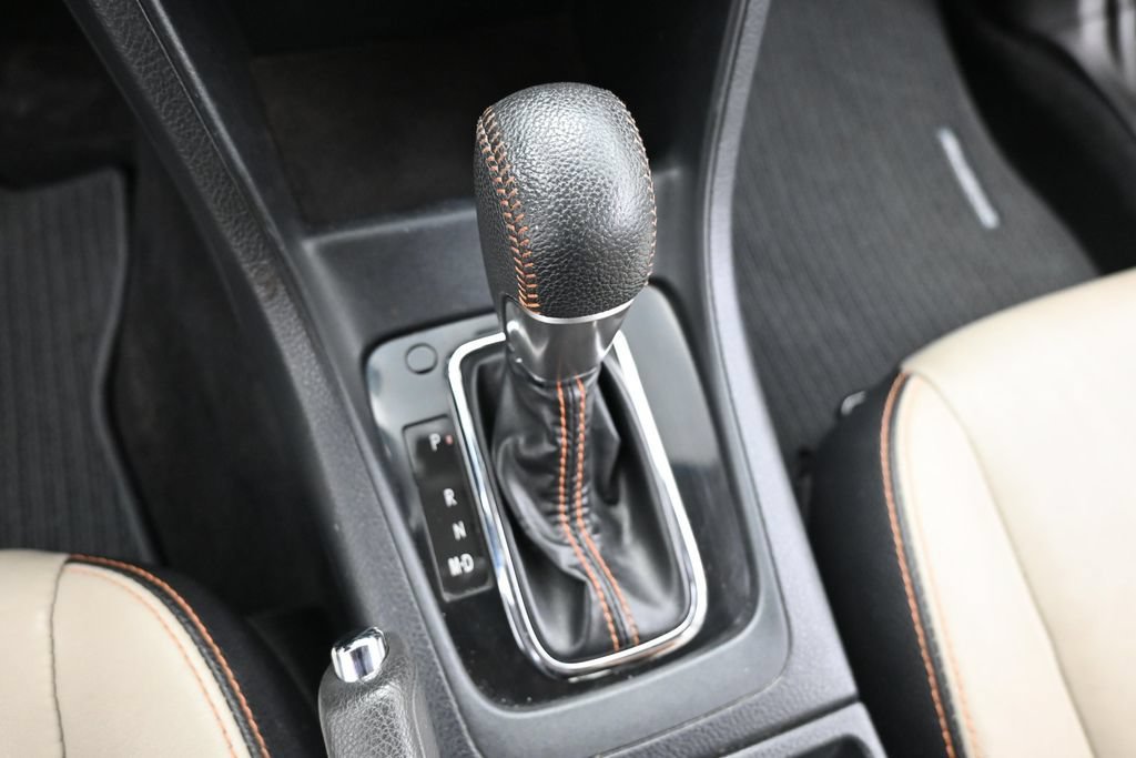Used 2017 Crystal Black Silica Subaru 2.0i Limited image 18
