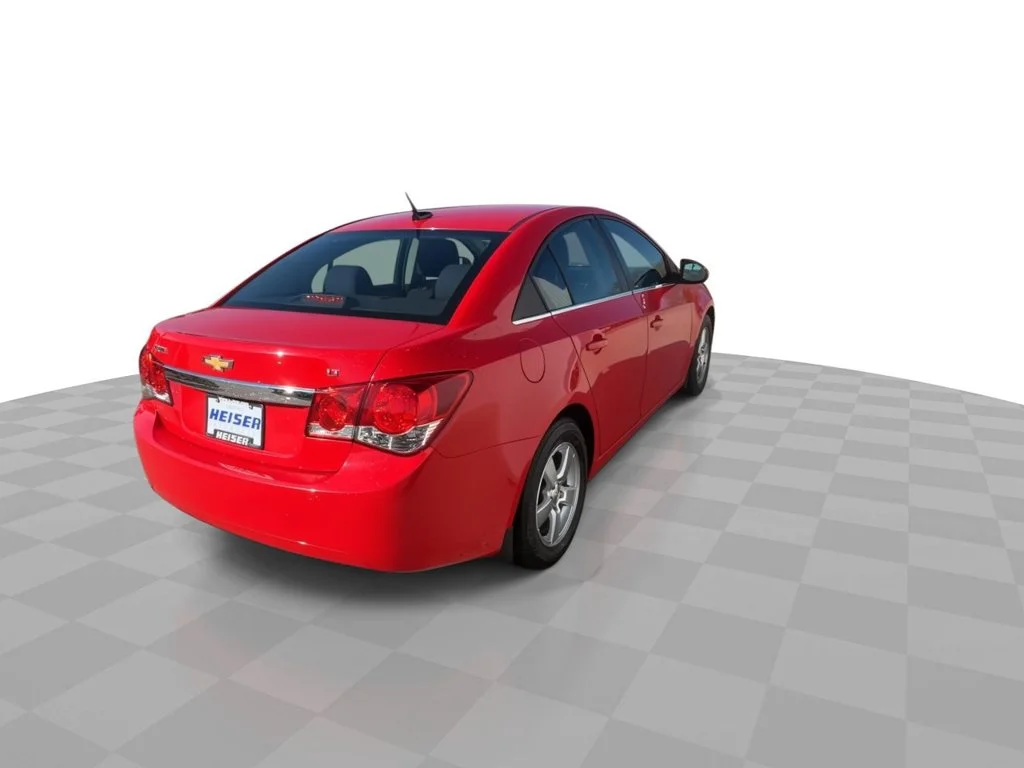 Used 2014 Red Chevrolet 1LT image 8