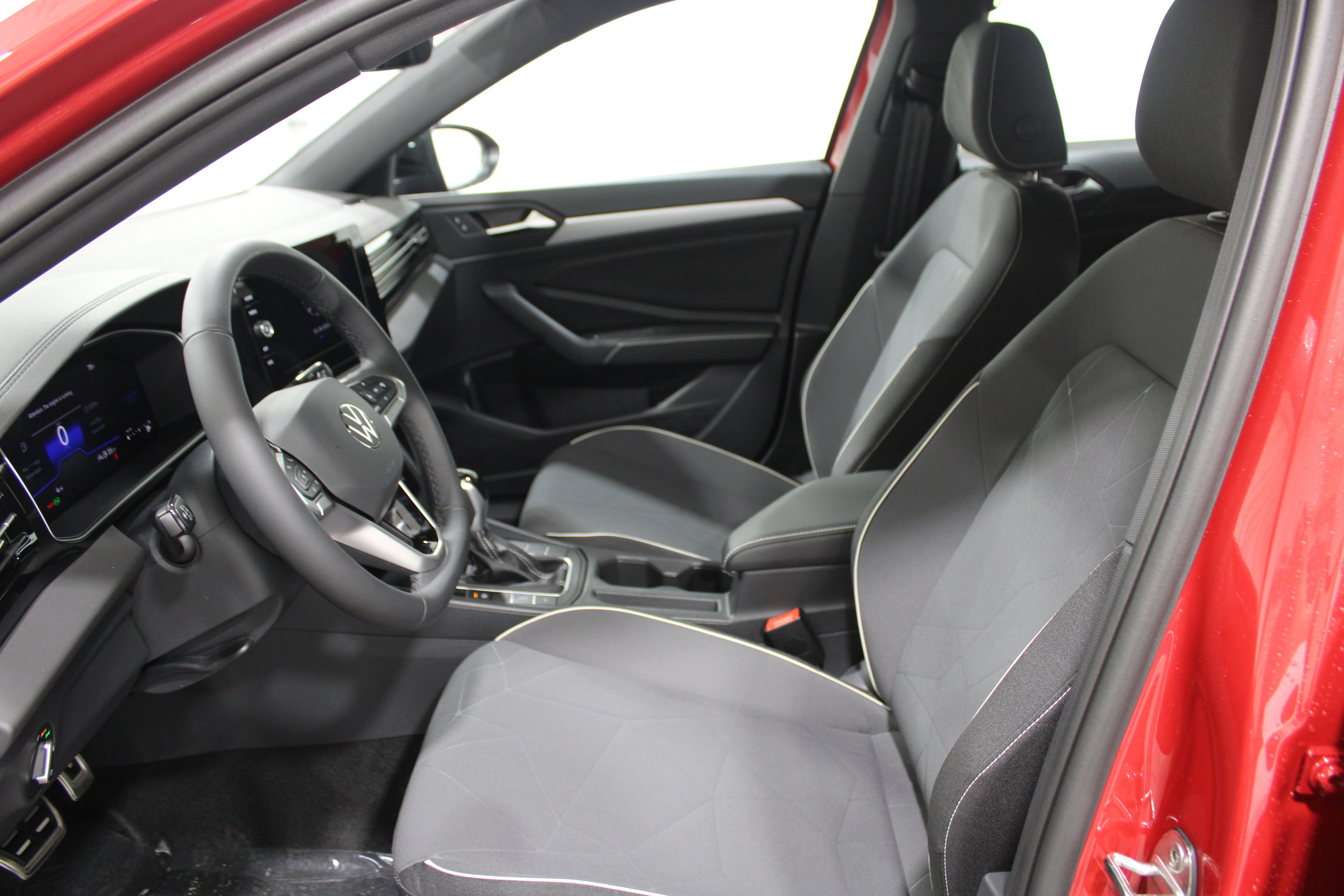 New 2026 Kings Red Metallic Volkswagen 1.5T Sport image 3