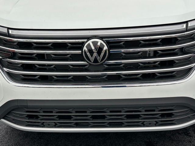 New 2026 Opal White Pearl Volkswagen 2.0T SE w/Technology image 8